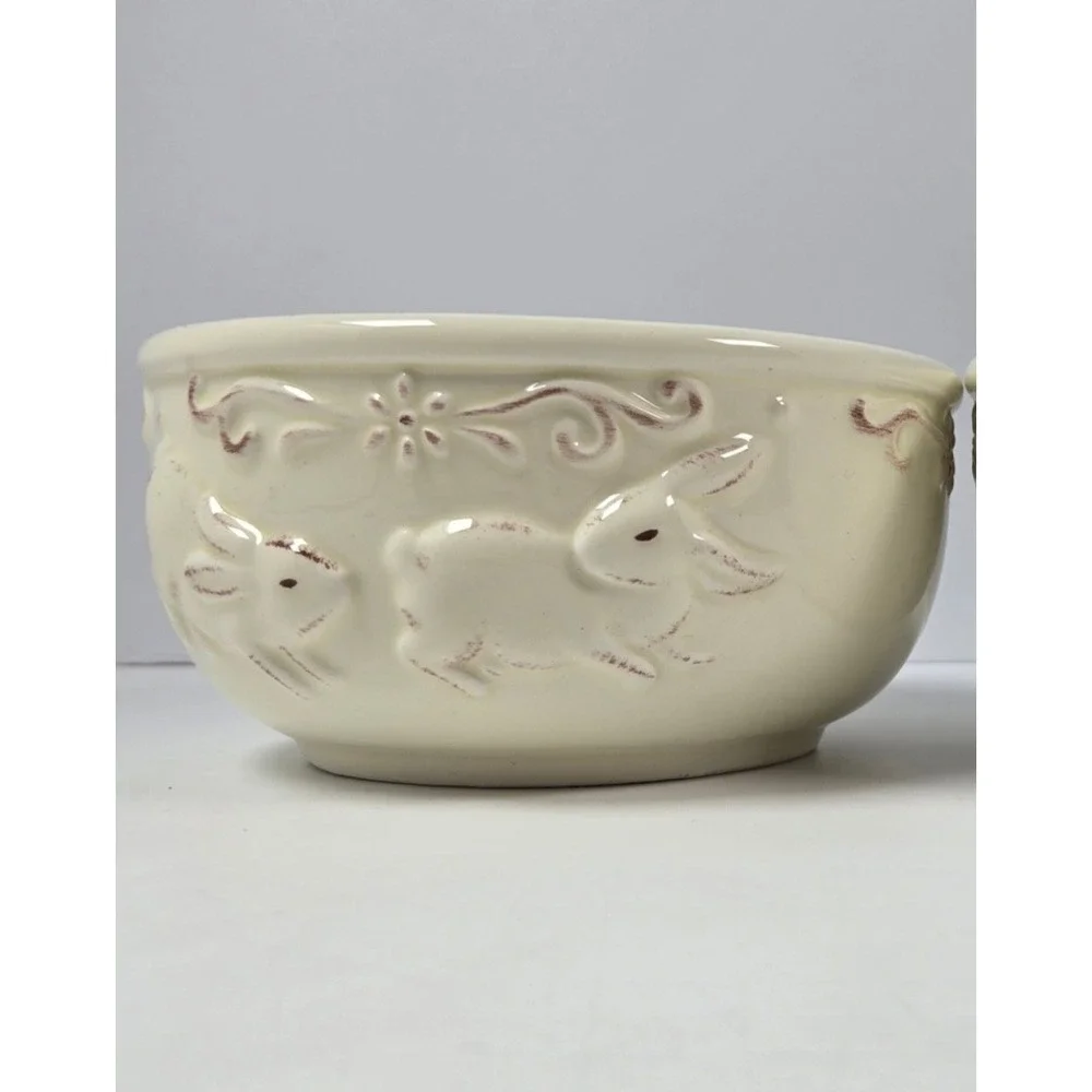 Ceramic Bunny Bowl‎ Cream Embossed Rabbit Farmhouse Decor Rustic Cottagecore